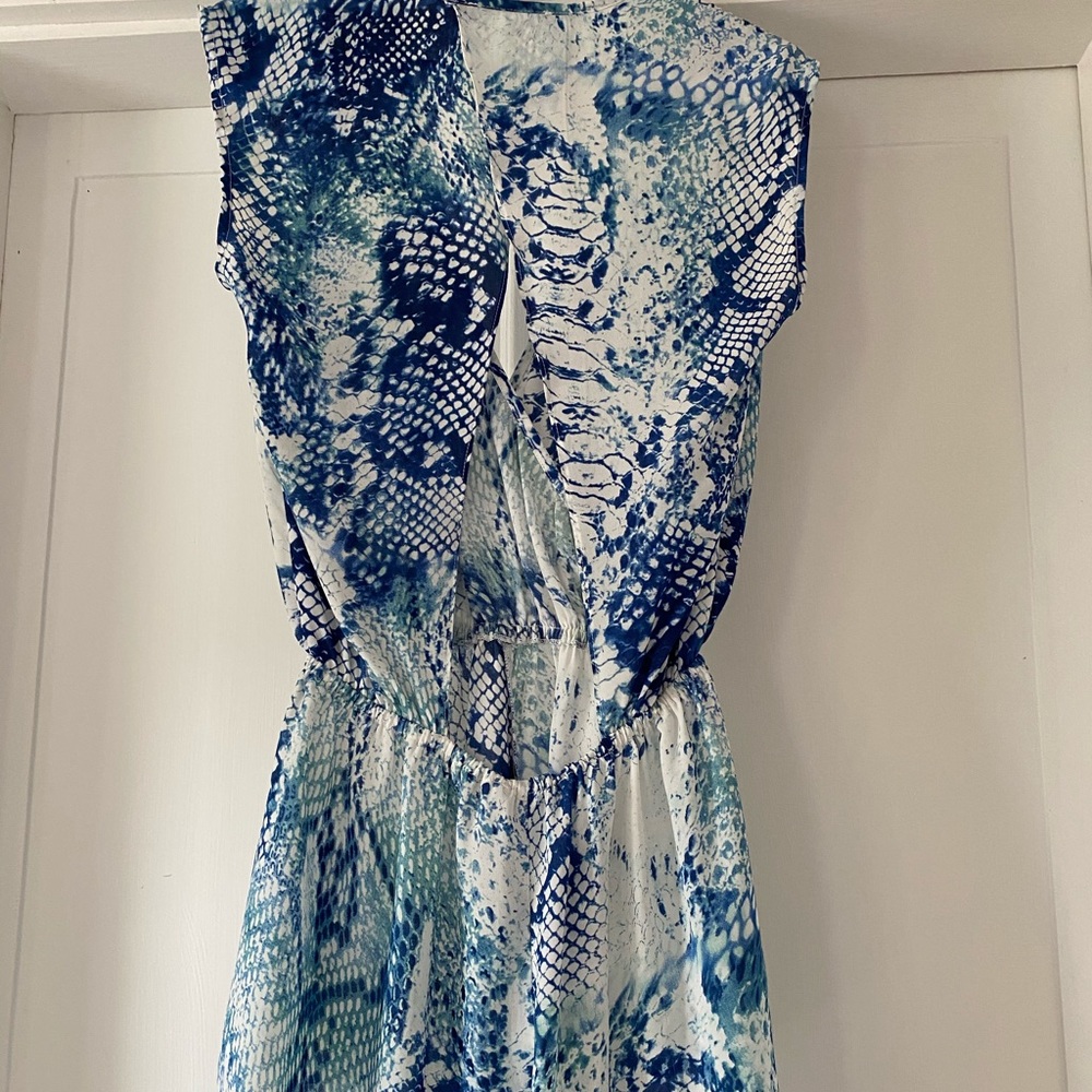 Romper - Picture 3 of 4